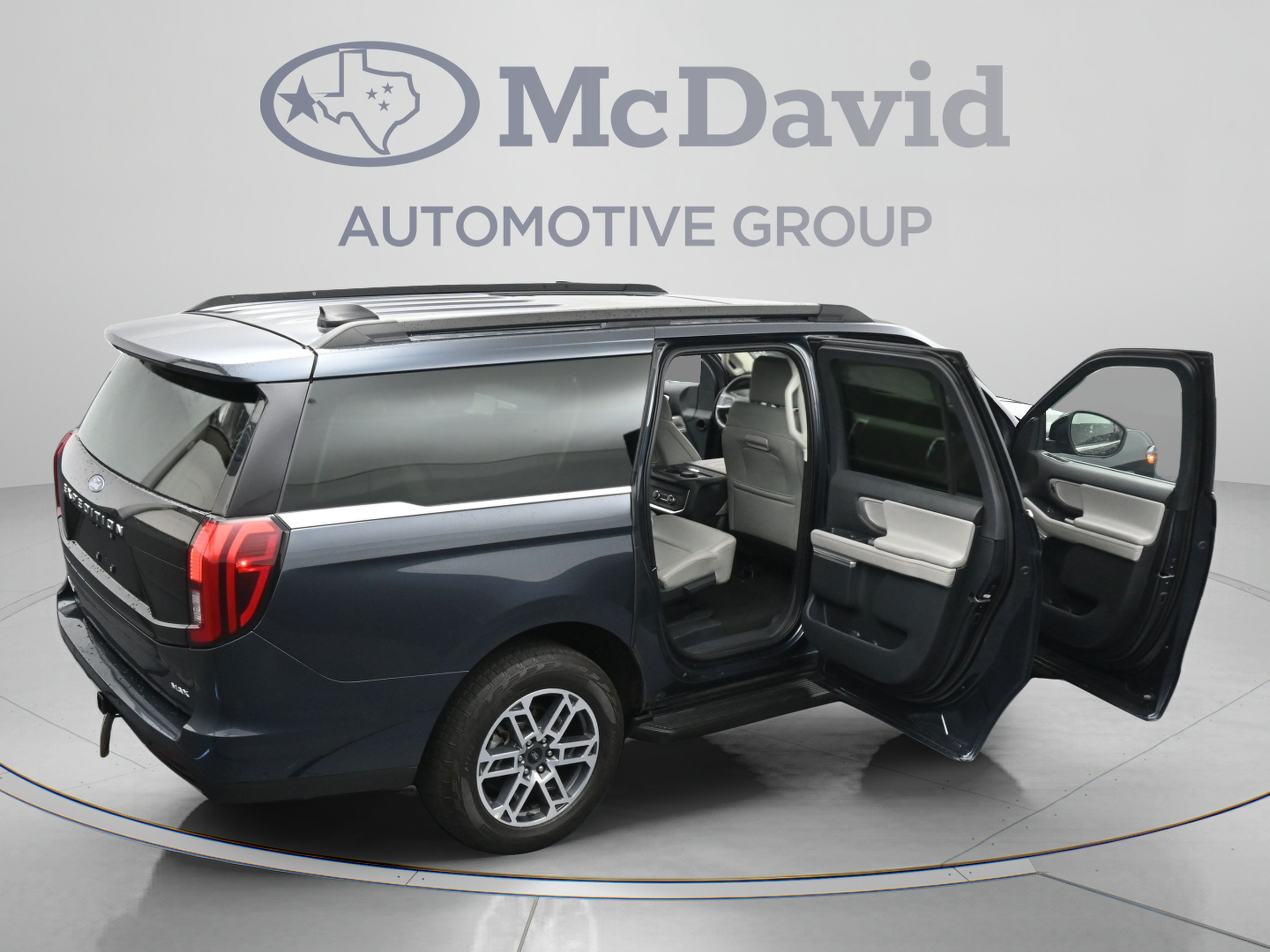 Used 2025 Ford Expedition Max Active AWD/4WD image 47