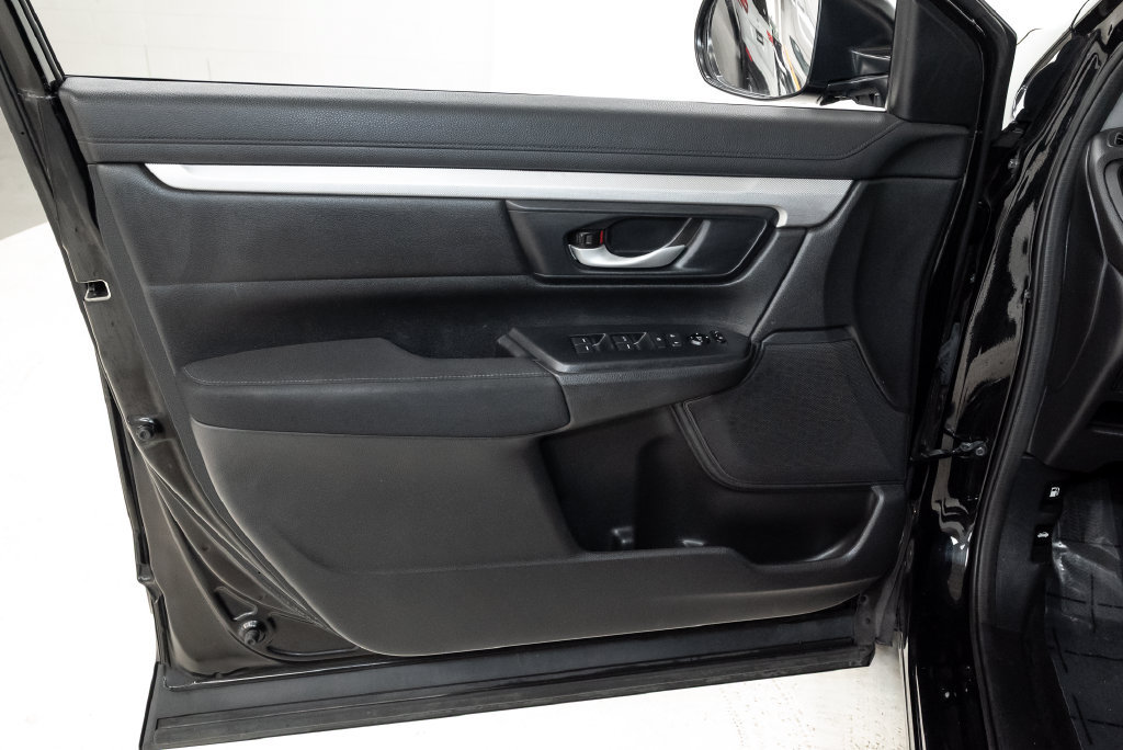 Used 2020 Honda CR-V LX image 9