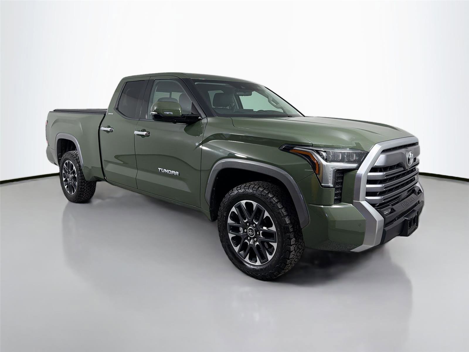 Used 2022 Toyota Tundra Limited AWD/4WD image 3