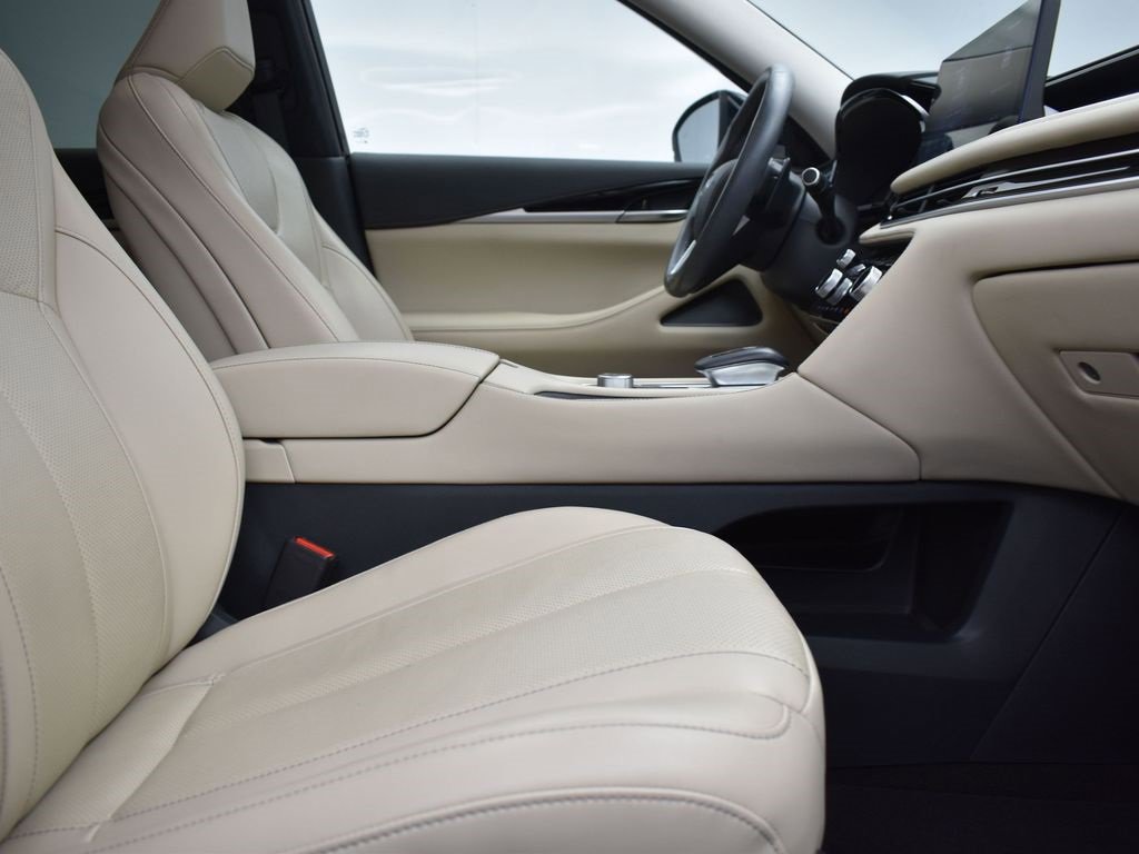 Certified 2023 INFINITI QX60 Pure image 26