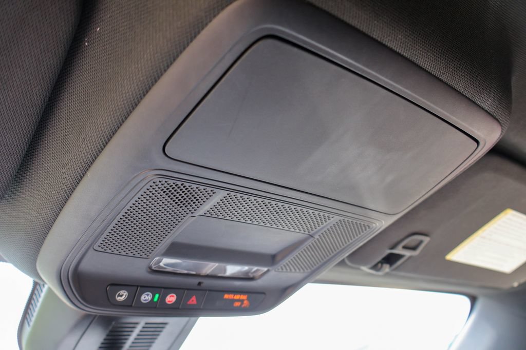 Used 2025 Chevrolet Equinox LT FWD image 16