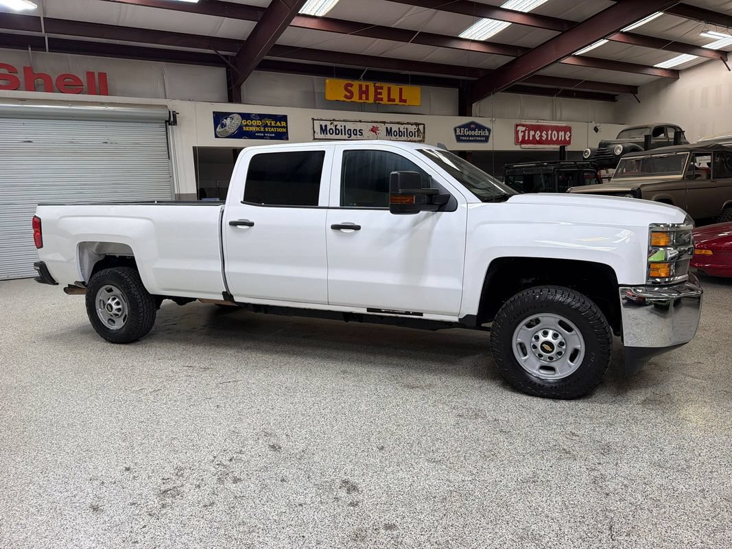Used 2019 Chevrolet Silverado 2500 W/T w/ WT Convenience Package AWD/4WD image 10