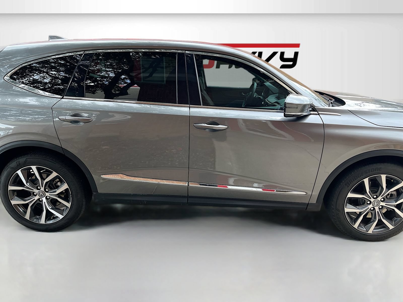 Used 2024 Acura MDX w/ Technology Package FWD image 8