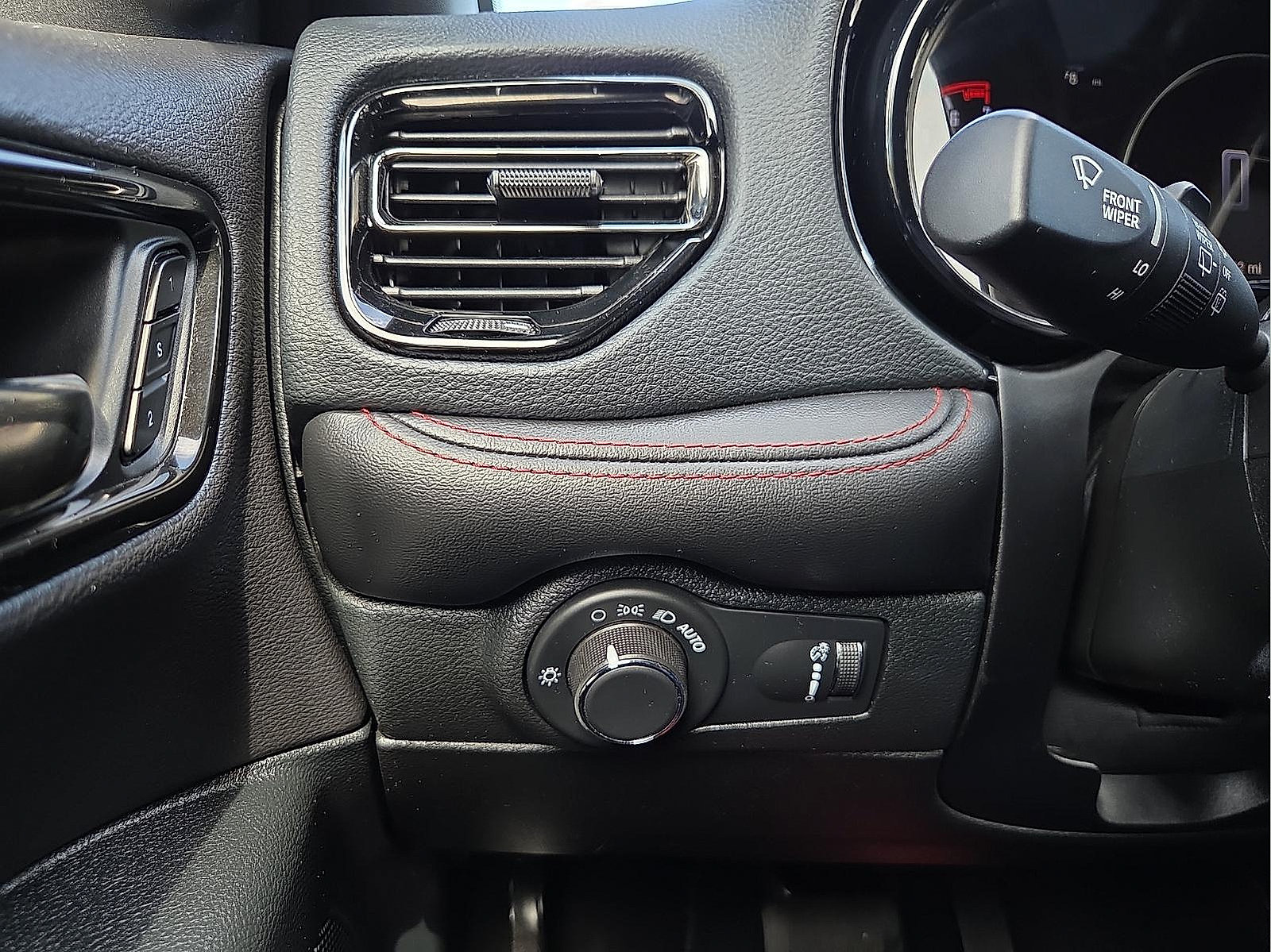 Used 2024 Dodge Durango GT AWD/4WD image 22