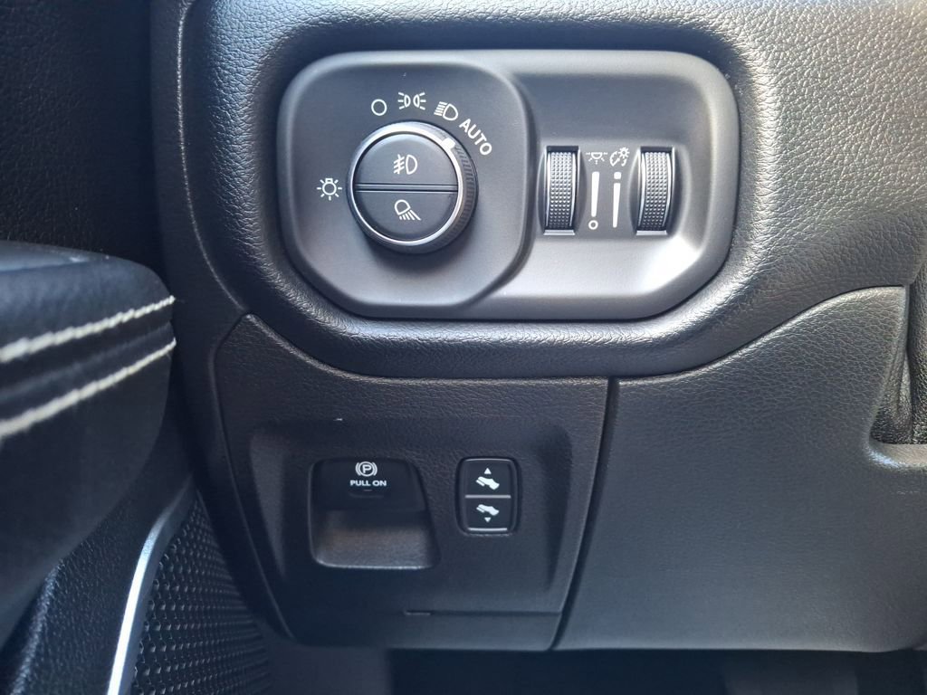 Used 2022 RAM 1500 Laramie image 25
