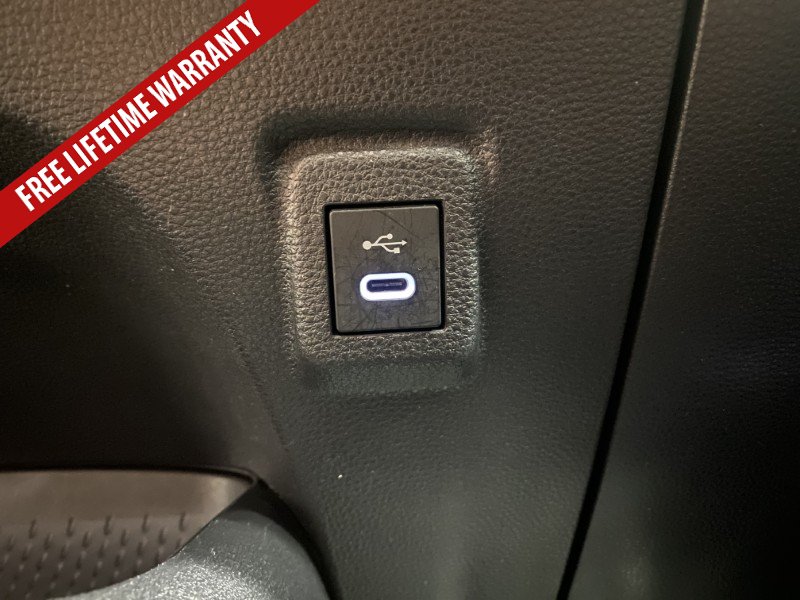 Used 2025 Toyota Corolla LE FWD image 37