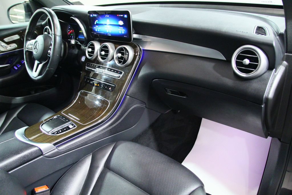 Certified 2021 Mercedes-Benz GLC 300 4MATIC image 19