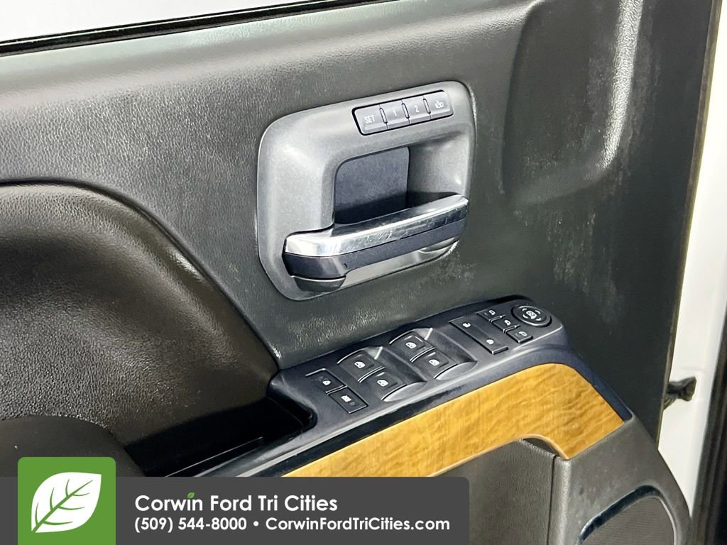 Used 2015 Chevrolet Silverado 1500 LTZ image 12