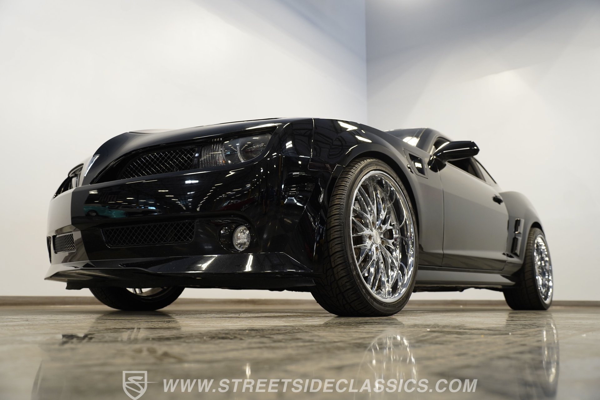 Used 2010 Chevrolet Camaro SS w/ RS Package RWD image 21