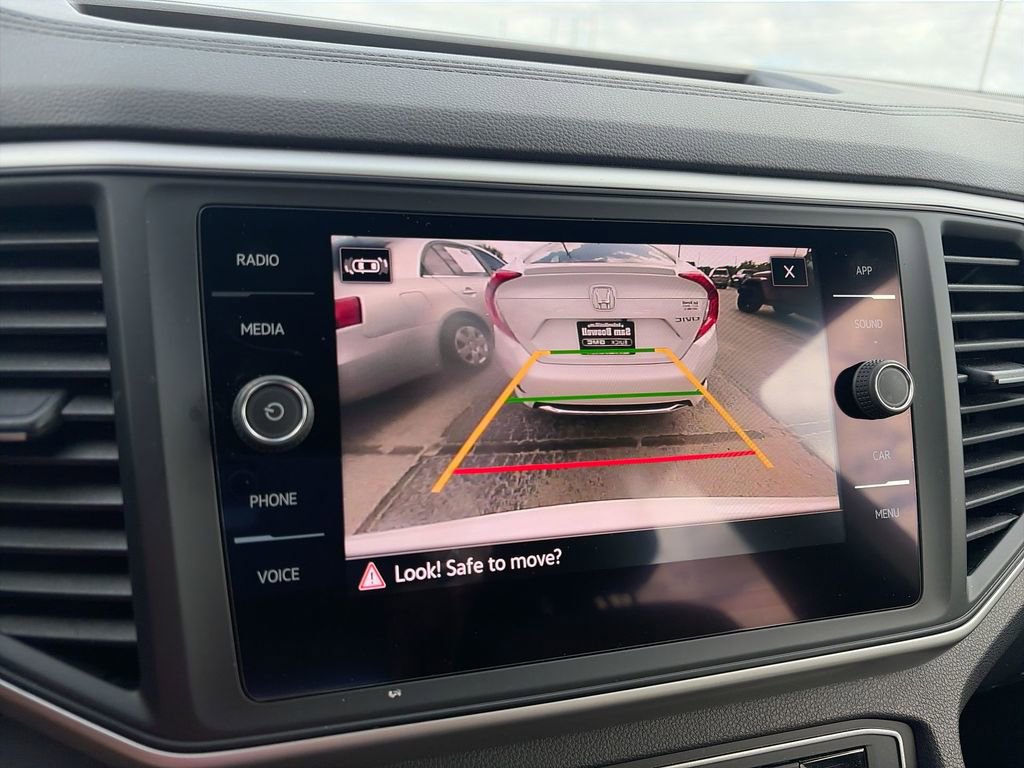 Used 2021 Volkswagen Atlas Cross Sport SE w/ Panoramic Sunroof Package FWD image 22