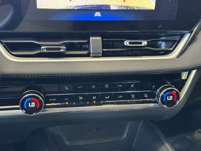 New 2026 Chevrolet Equinox LT w/ Convenience Package II FWD image 14