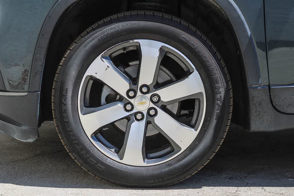 Used 2020 Chevrolet Traverse LT w/ LT Premium Package AWD/4WD image 9