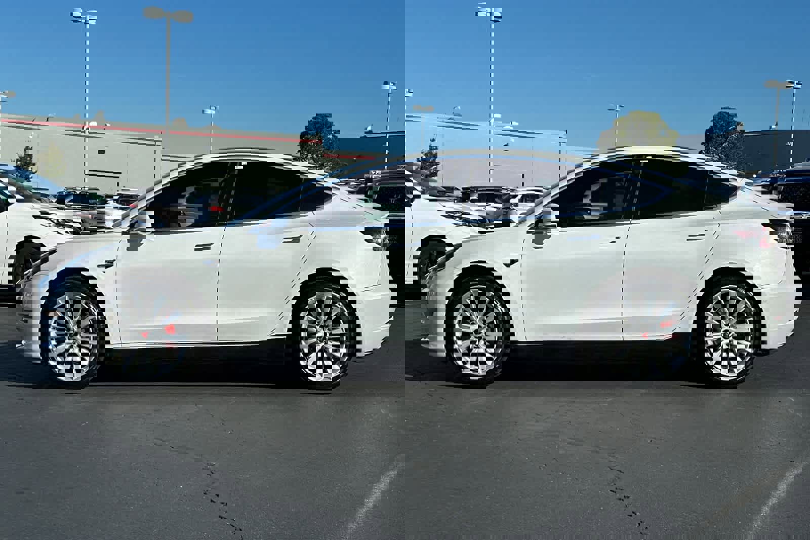 Used 2019 Tesla Model 3 Mid Range image 9