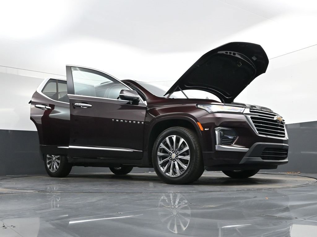 Used 2023 Chevrolet Traverse Premier image 50
