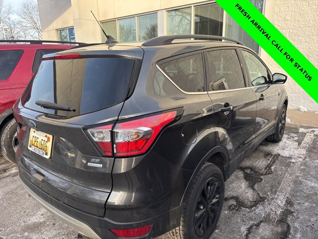 Used 2018 Ford Escape SE w/ Ford Safe & Smart Package image 6