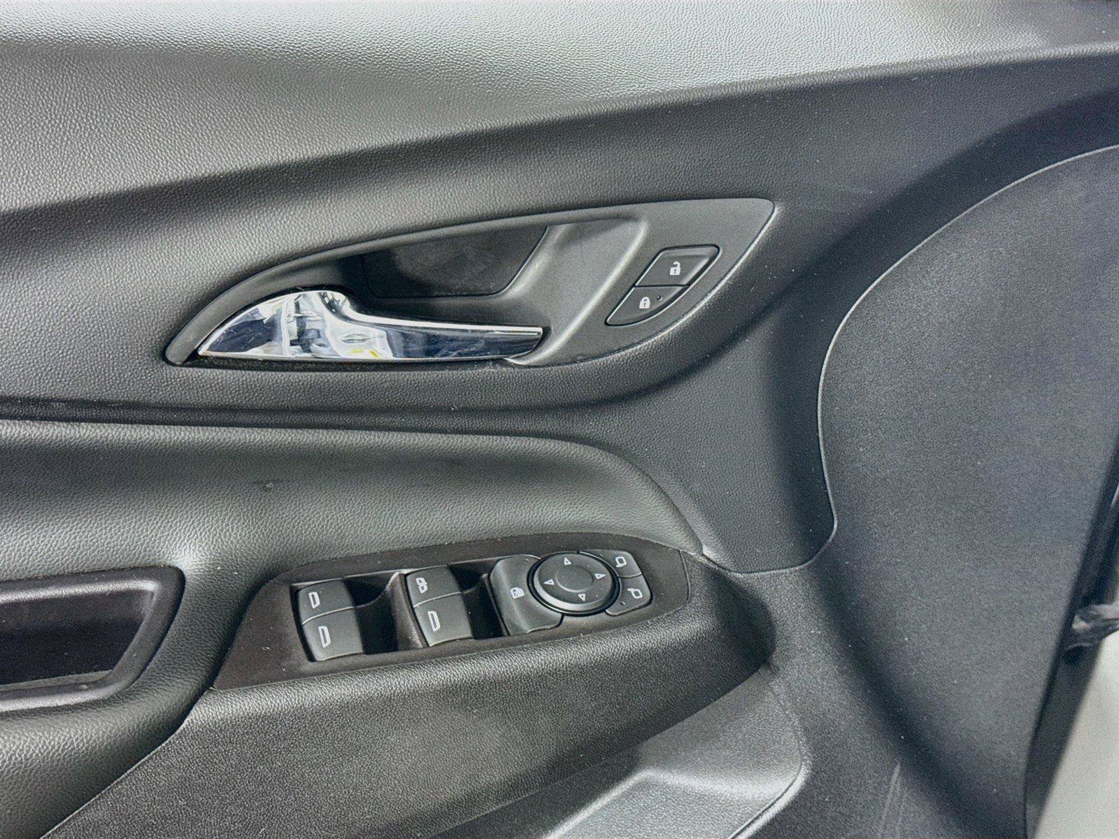Used 2020 Chevrolet Equinox LT w/ LPO, Floor Liner Package AWD/4WD image 11