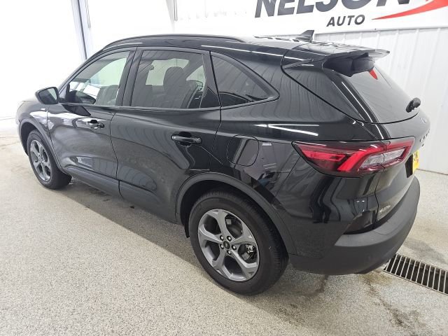 Used 2025 Ford Escape ST-Line w/ Tech Pack #1 image 9