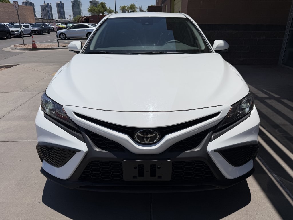 Used 2024 Toyota Camry SE FWD image 10