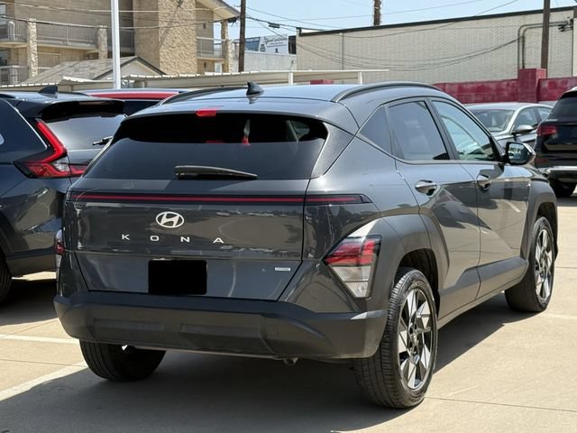 Used 2024 Hyundai Kona SEL AWD/4WD image 4