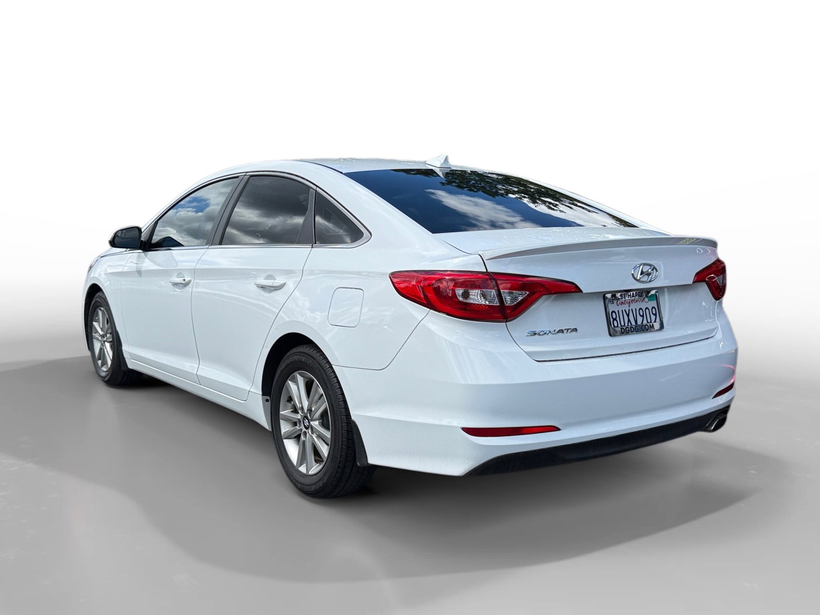 Used 2015 Hyundai Sonata SE w/ Option Group 09 image 3