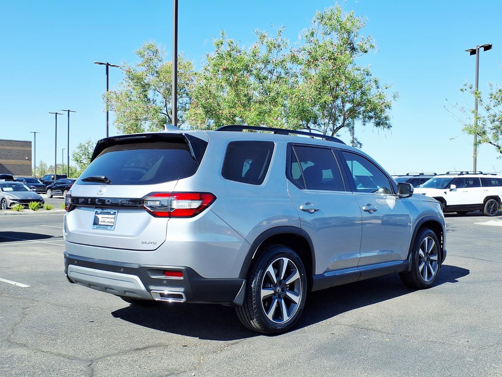 Used 2024 Honda Pilot Elite image 6