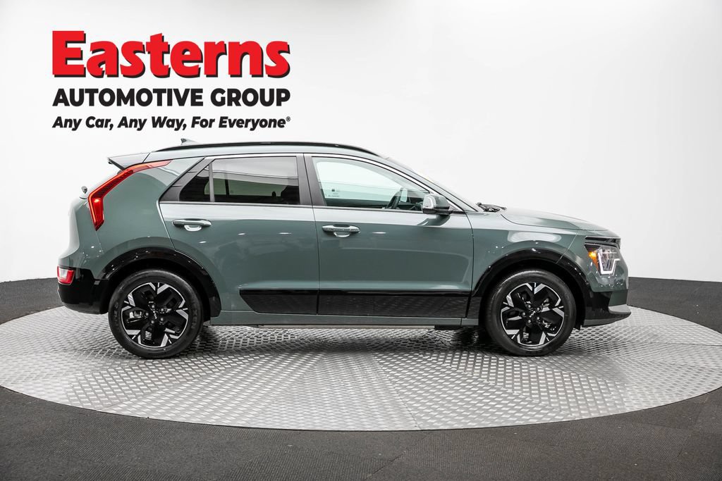 Used 2023 Kia Niro Wind w/ Wind Preserve Package FWD image 4