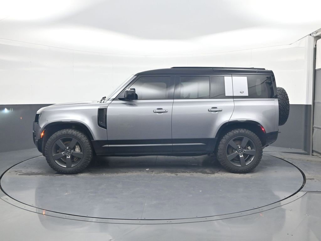Used 2022 Land Rover Defender 110 X-Dynamic SE image 5