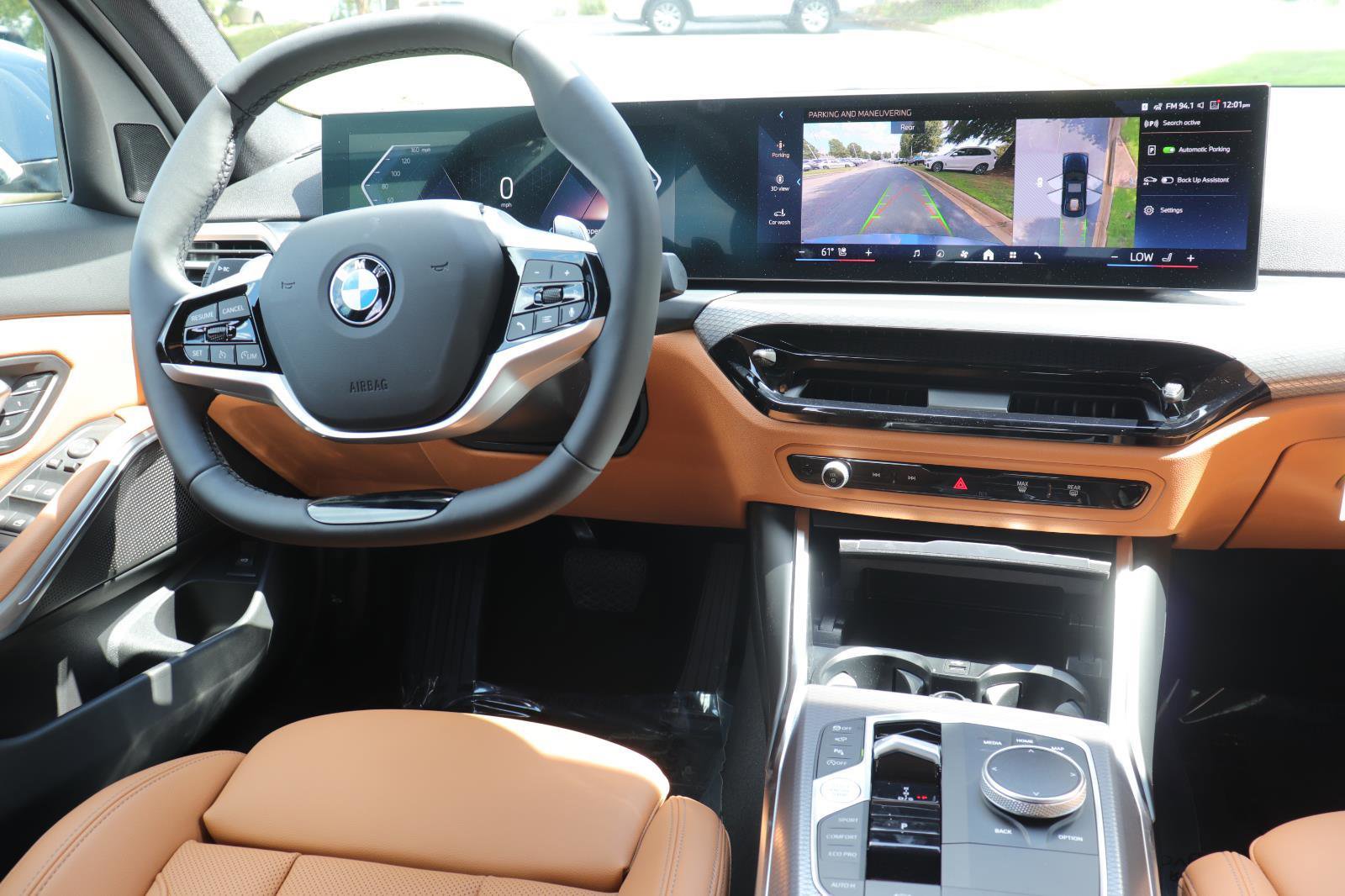 New 2025 BMW 330i Sedan w/ Convenience Package image 27