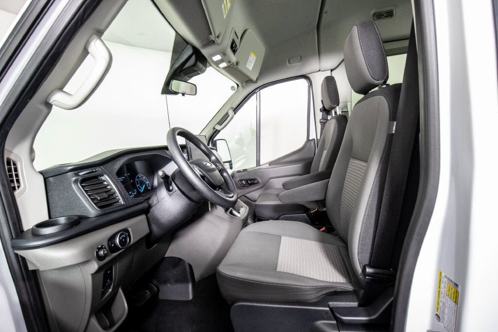 Used 2025 Ford Transit 350 XLT RWD image 8