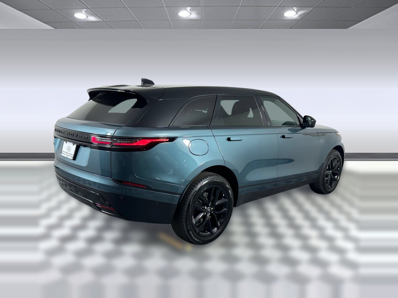 Used 2026 Land Rover Range Rover Velar S AWD/4WD image 8