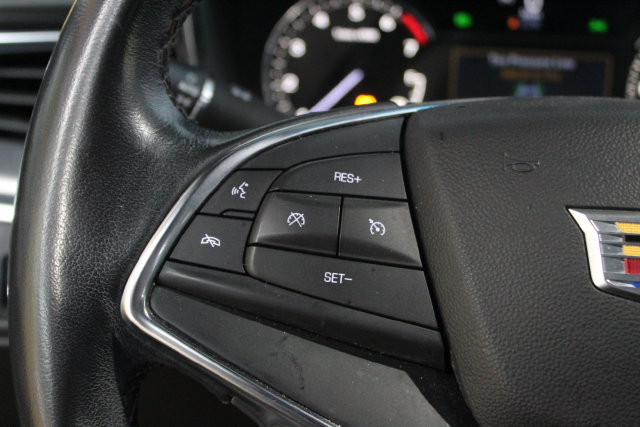 Used 2023 Cadillac XT5 Luxury AWD/4WD image 16