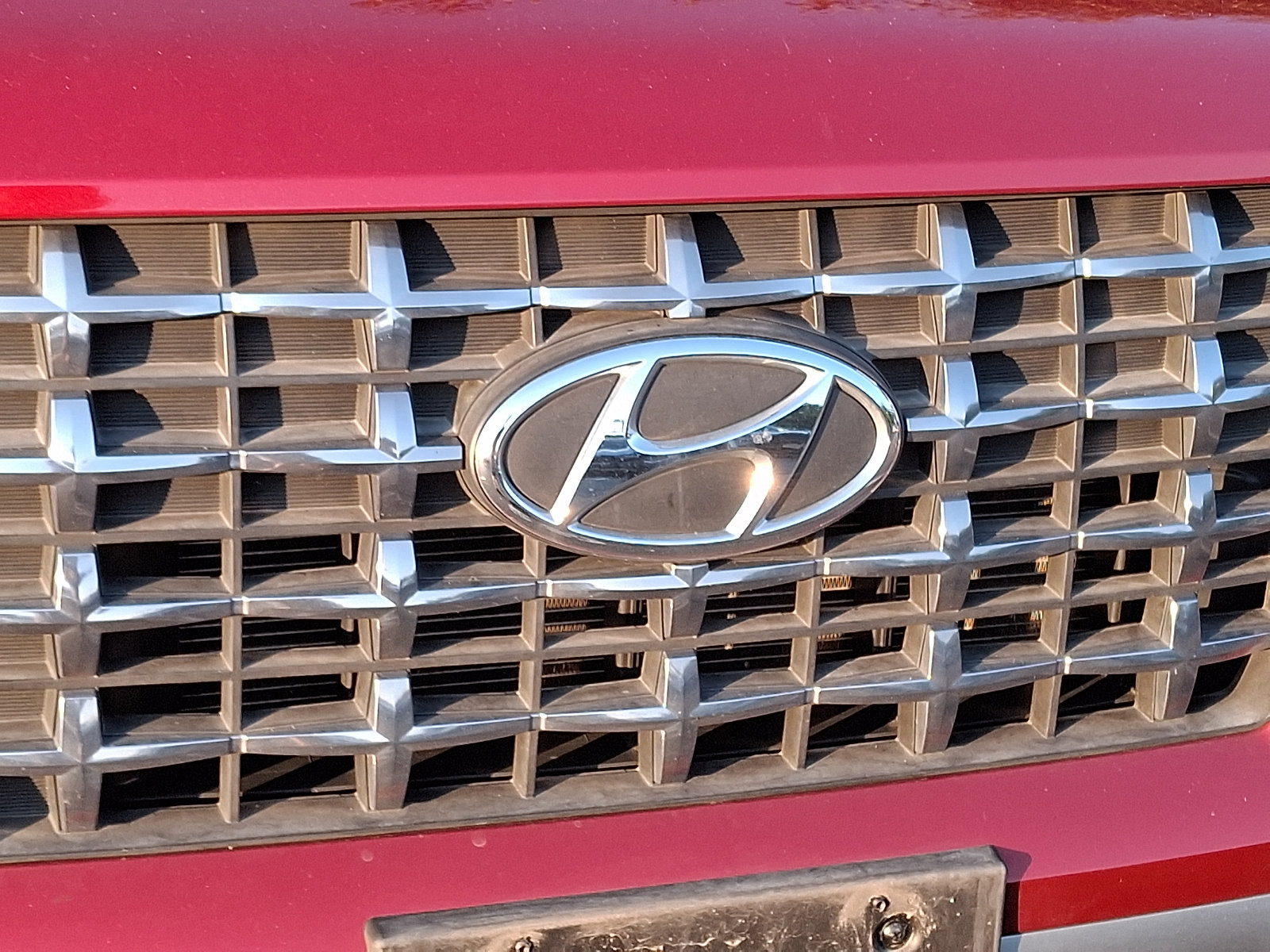 Used 2023 Hyundai Venue Limited w/ Cargo Package FWD image 8