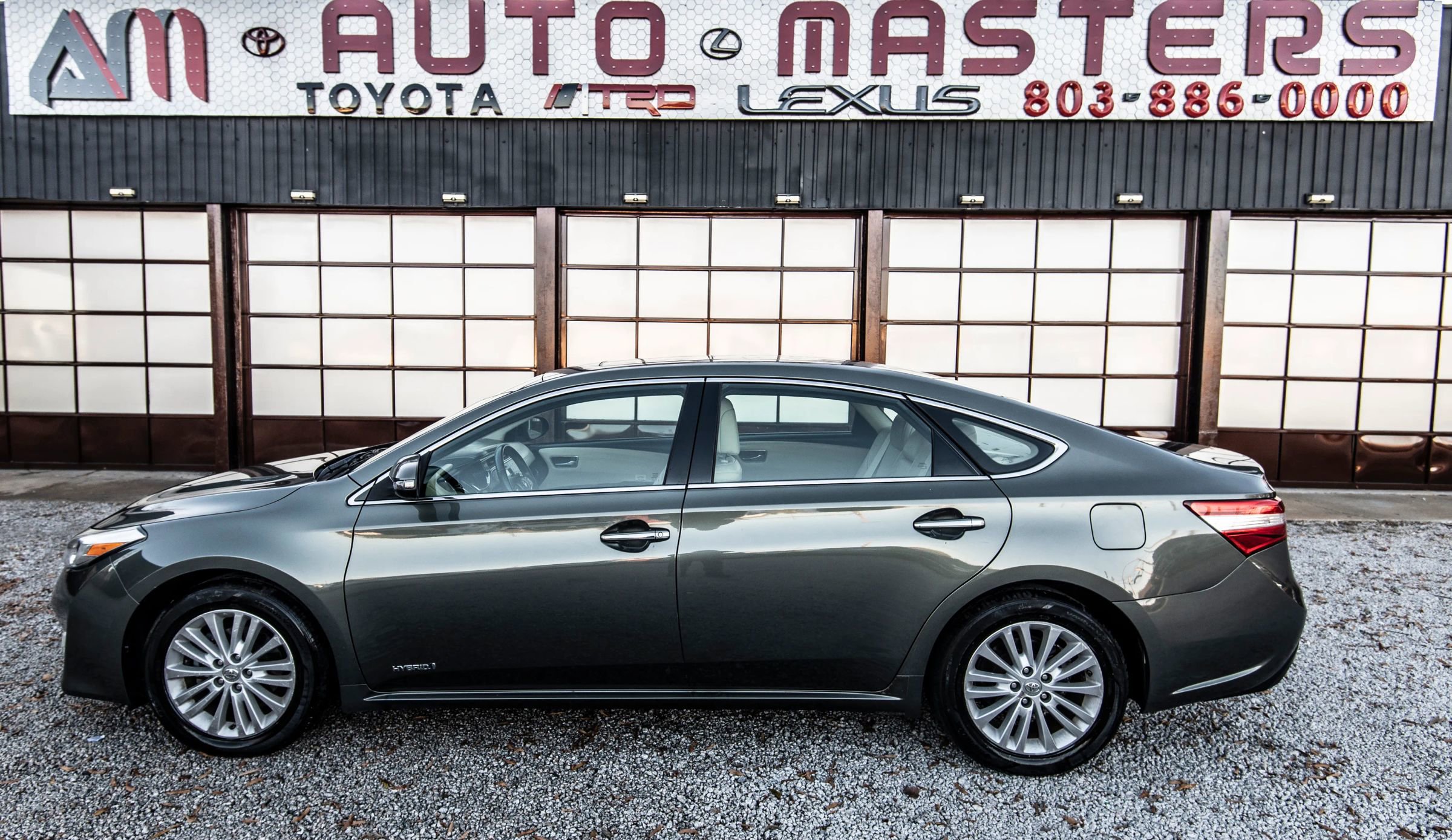 Used 2013 Toyota Avalon XLE Premium image 16
