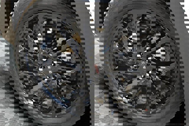 Used 2024 GMC Terrain SLT w/ Elevation Edition image 14