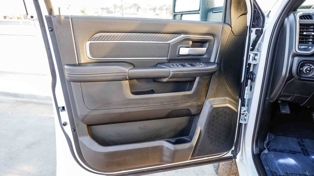 New 2026 RAM 2500 Big Horn AWD/4WD image 24