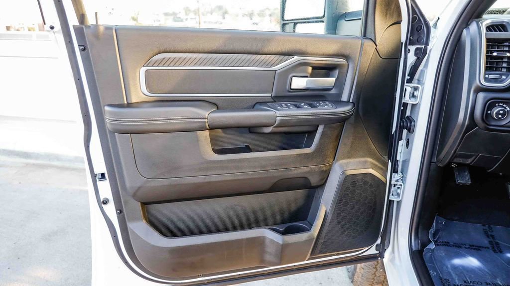 New 2026 RAM 2500 Big Horn AWD/4WD image 24