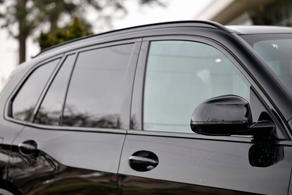 New 2026 BMW X5 xDrive40i w/ M Sport Package image 3