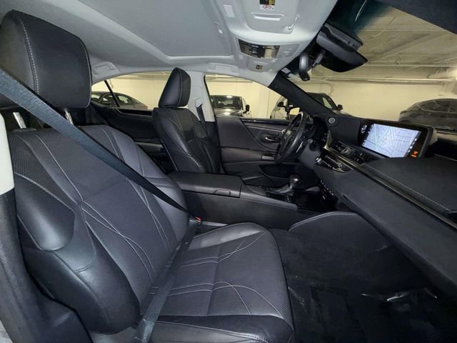 Certified 2021 Lexus ES 300h w/ Accessory Package image 14