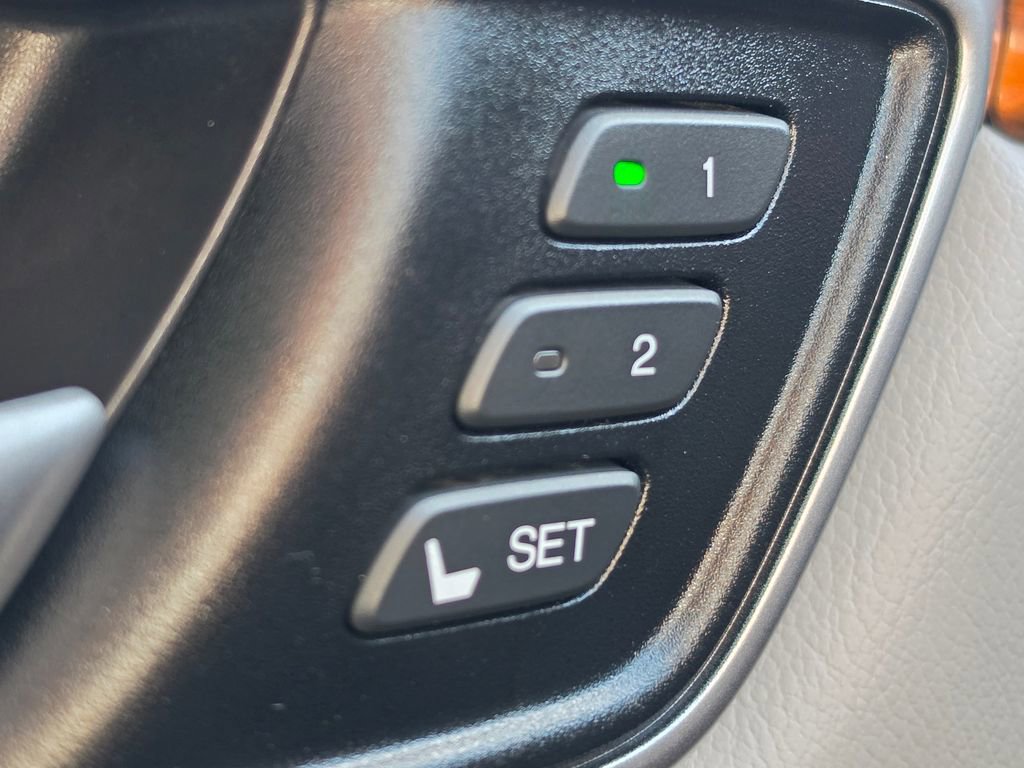 Used 2019 Honda CR-V Touring image 18