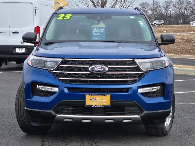 Certified 2023 Ford Explorer XLT w/ Equipment Group 202A AWD/4WD image 3