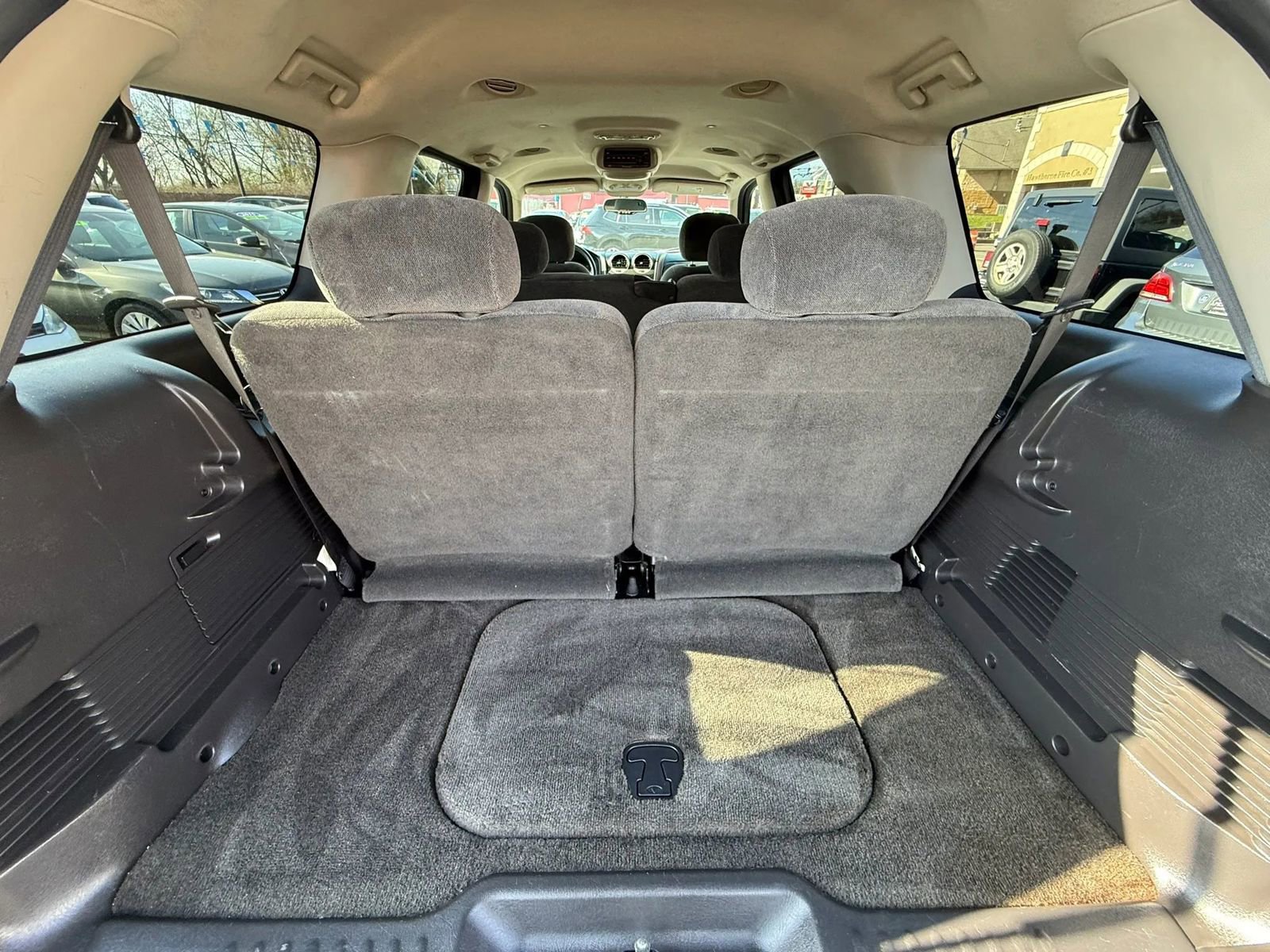 Used 2006 GMC Envoy XL SLE image 10