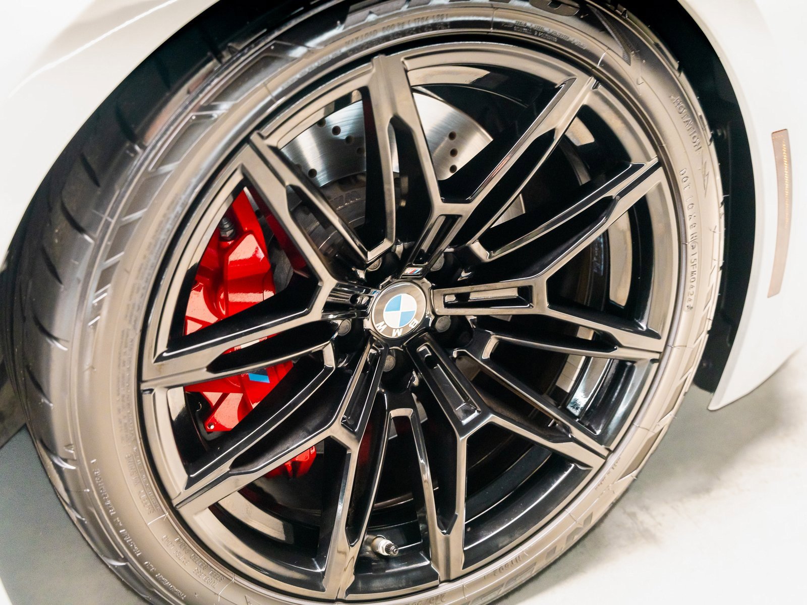 Used 2024 BMW M2 w/ Lighting Package image 27
