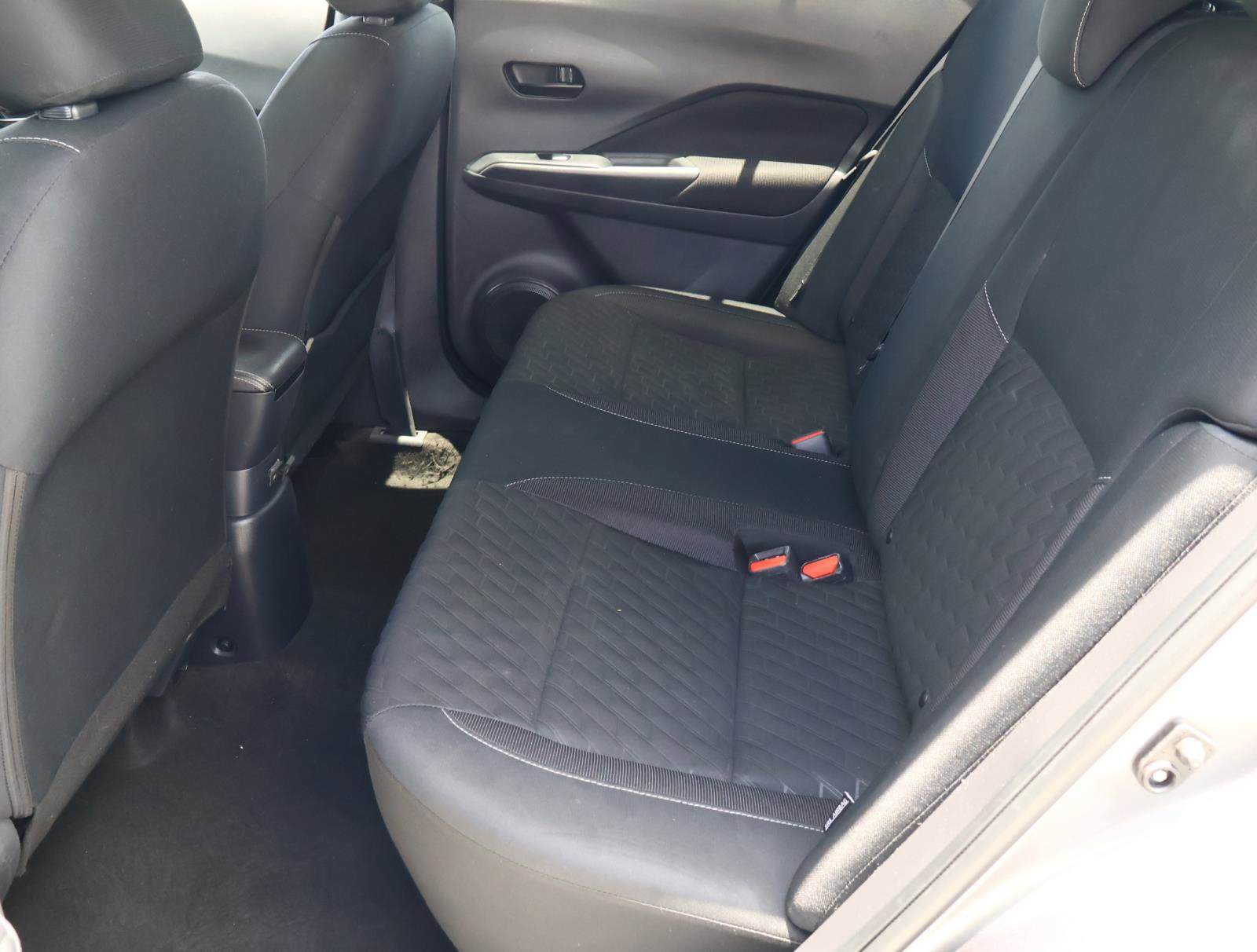Used 2022 Nissan Kicks S FWD image 18