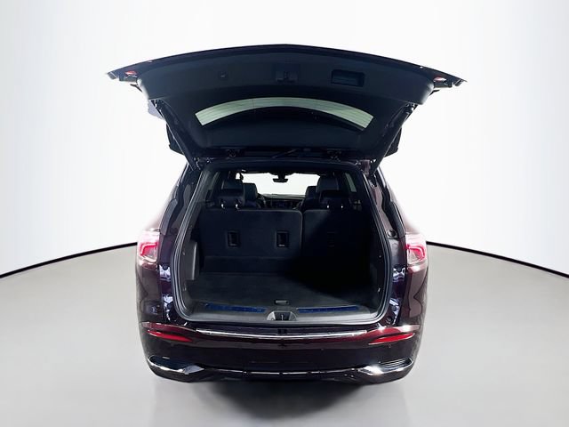 Used 2023 Buick Enclave Avenir w/ Avenir Technology Package FWD image 29