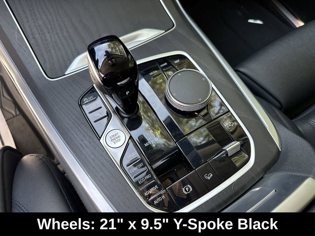 Used 2022 BMW X7 xDrive40i w/ Cold Weather Package image 25