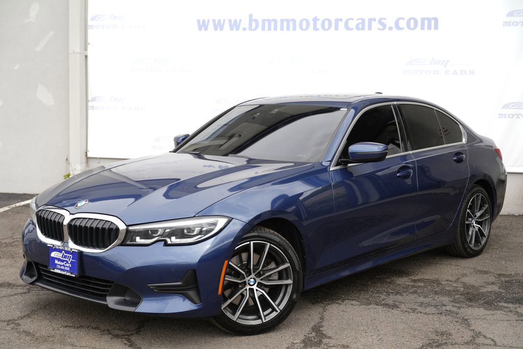 Used 2021 BMW 330i xDrive Sedan w/ Convenience Package AWD/4WD image 2