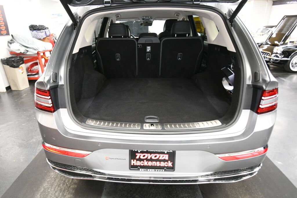 Used 2025 Genesis GV80 2.5T Standard AWD/4WD image 24