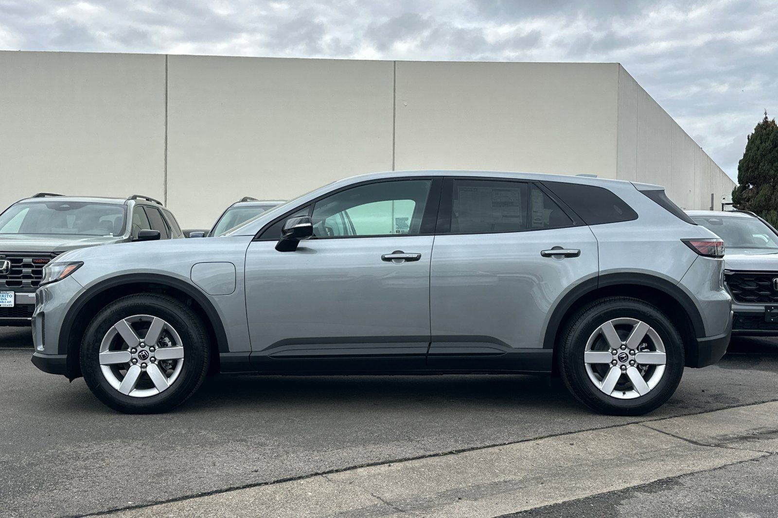 New 2026 Honda Prologue EX image 8