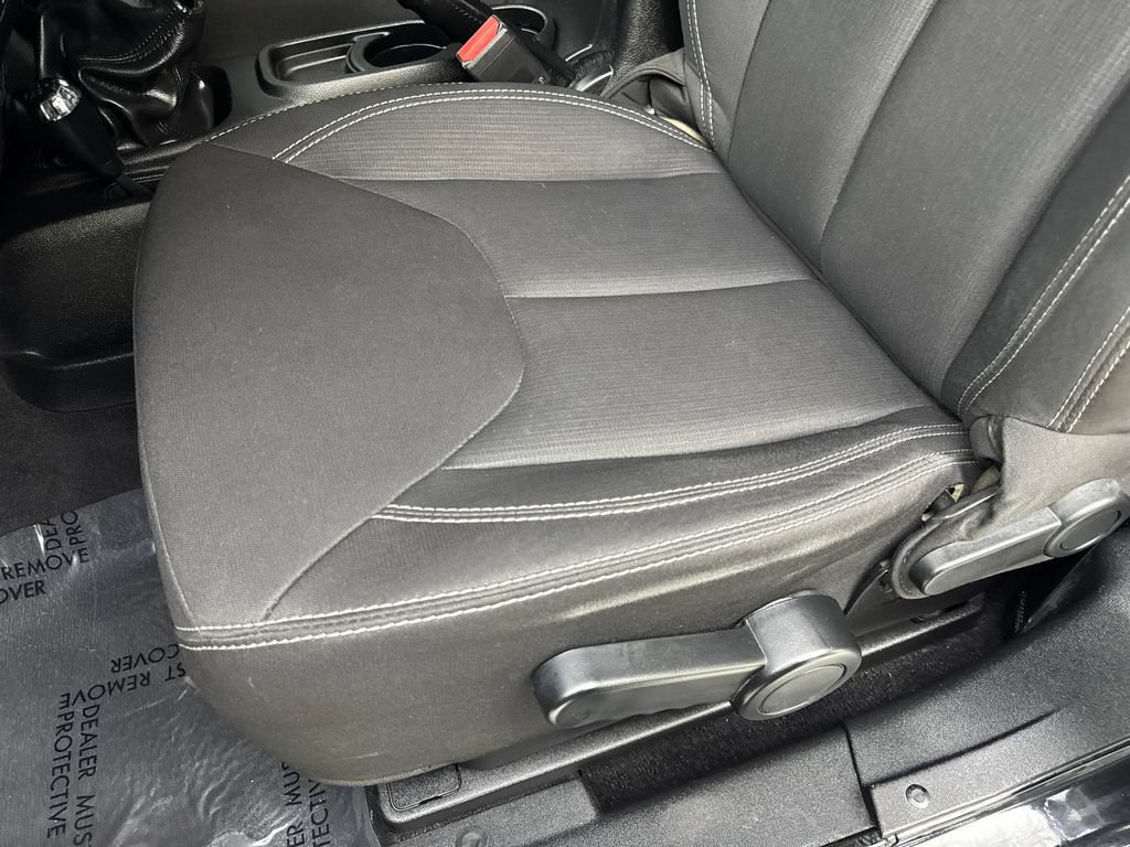 Used 2014 Jeep Wrangler Rubicon w/ Power Convenience Group AWD/4WD image 28