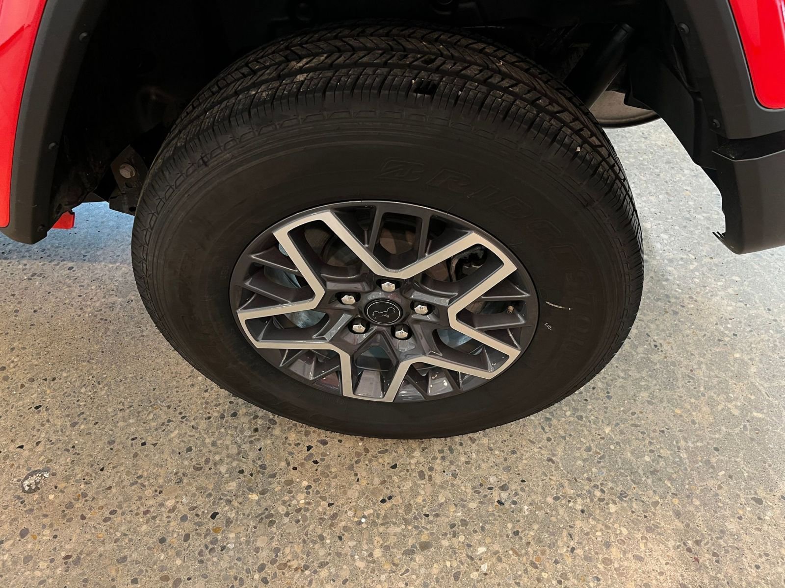 Used 2025 Jeep Wrangler Sahara image 30